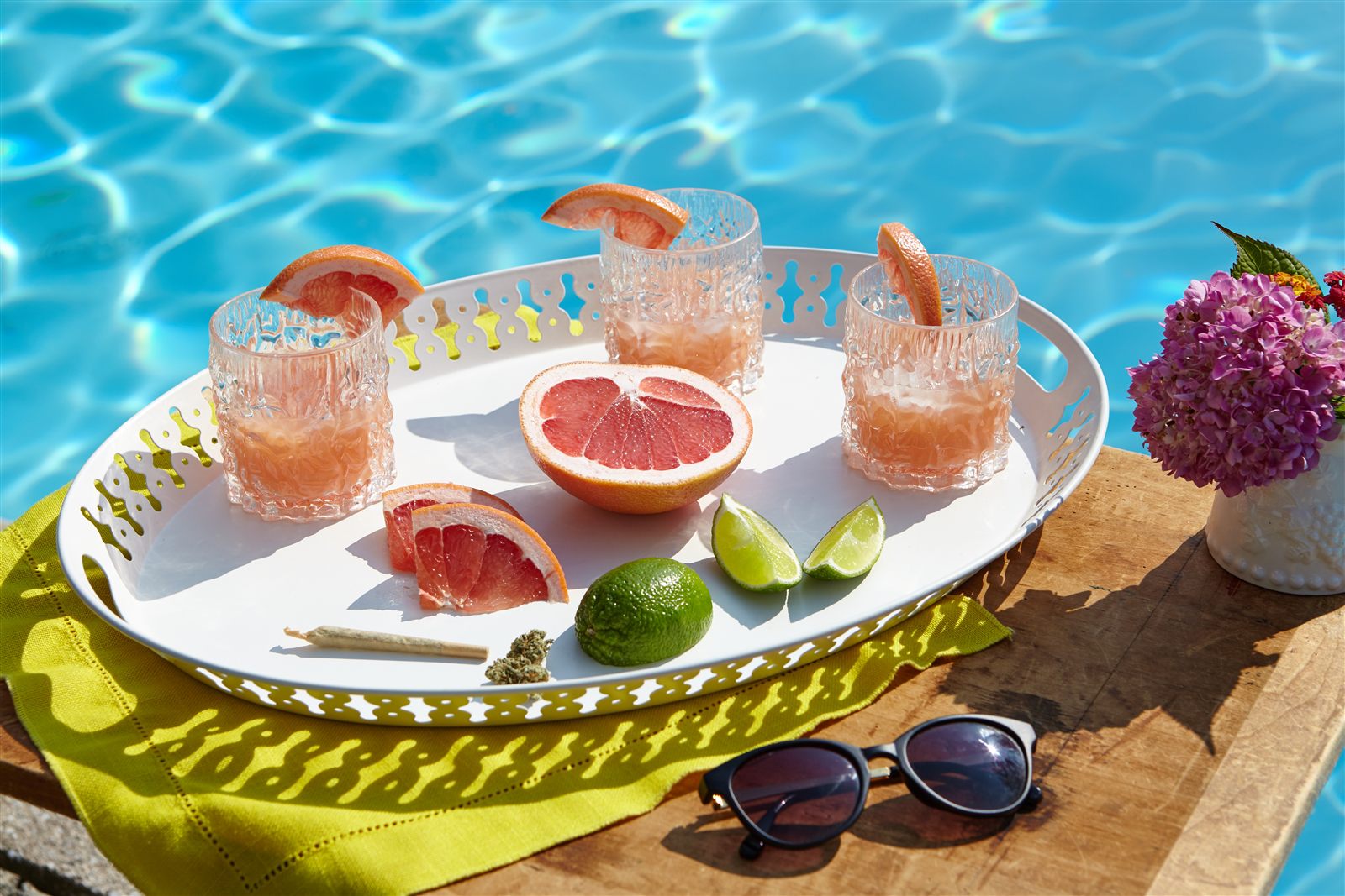 Servicio realista en un beach club